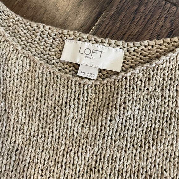 Loft Woven Sleeveless Top - Picture 4 of 6